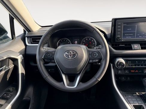 Certified 2022 Toyota RAV4 XLE w/ XLE Grade Weather Package AWD/4WD image 12