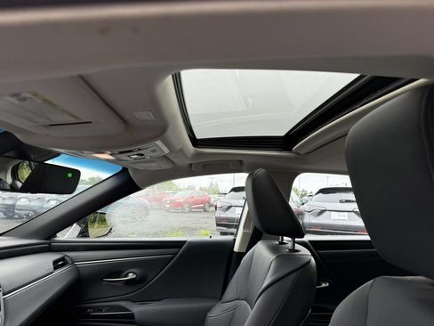 Used 2024 Lexus ES 250 w/ Premium Package AWD/4WD image 20