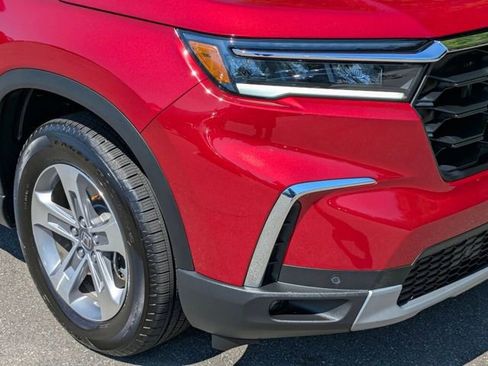 Certified 2025 Honda Pilot EX-L image 2