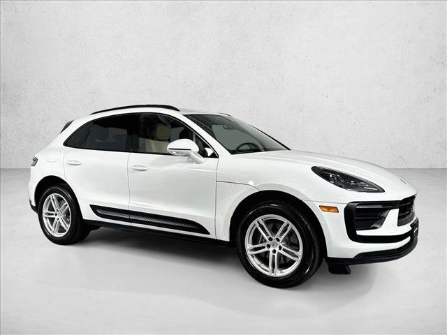 Certified 2026 Porsche Macan Turbo AWD/4WD image 7