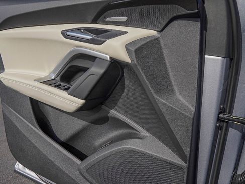 New 2025 Audi Q5 Premium Plus image 14