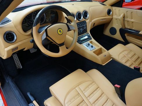 Used 2004 Ferrari 575M Maranello RWD image 2