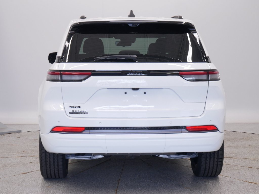 New 2027 Jeep Grand Cherokee Limited AWD/4WD image 4
