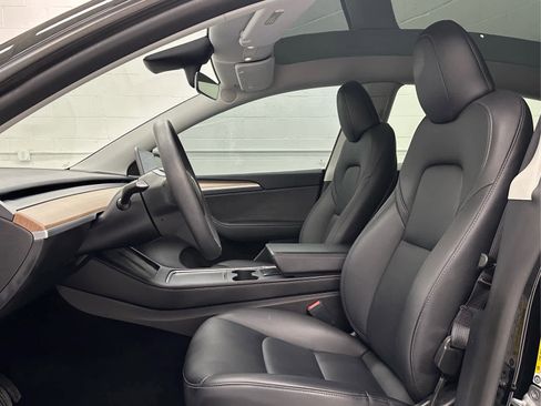 Used 2023 Tesla Model Y Long Range image 11