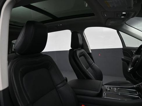 Certified 2025 Lincoln Aviator Reserve w/ Illumination Package AWD/4WD image 34