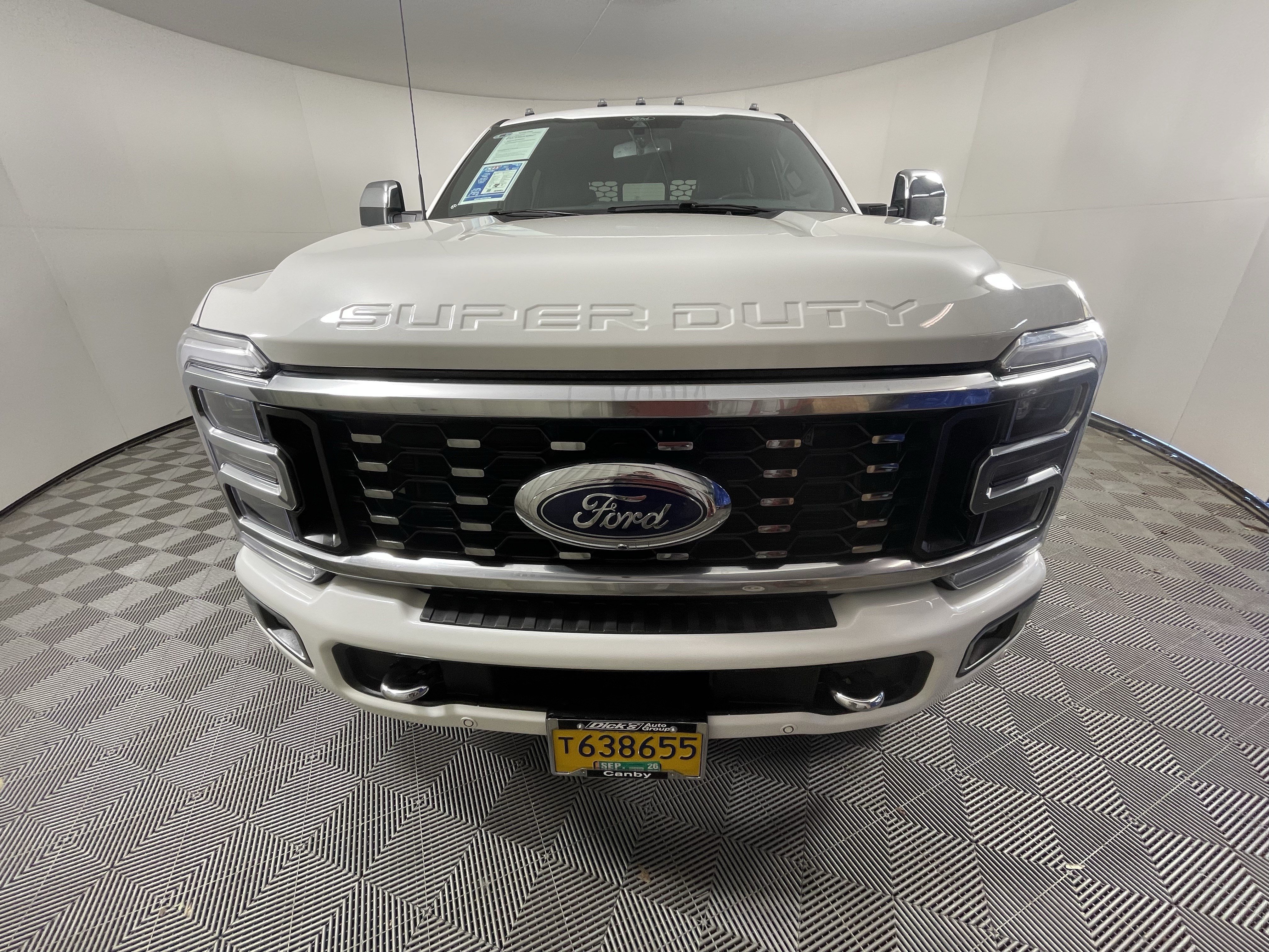 Used 2024 Ford F350 Platinum AWD/4WD image 7