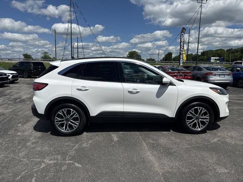 Used 2022 Ford Escape SEL w/ Technology Package AWD/4WD image 14