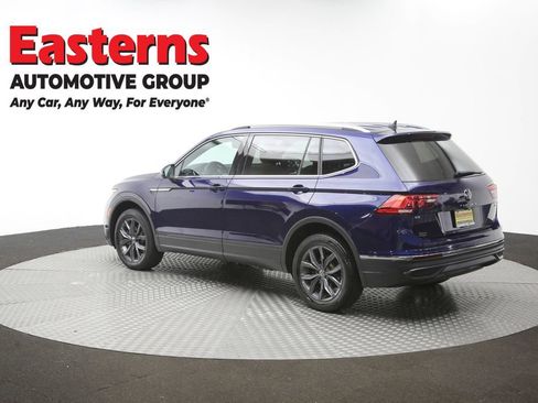 Used 2022 Volkswagen Tiguan SE w/ Panoramic Sunroof Package AWD/4WD image 64