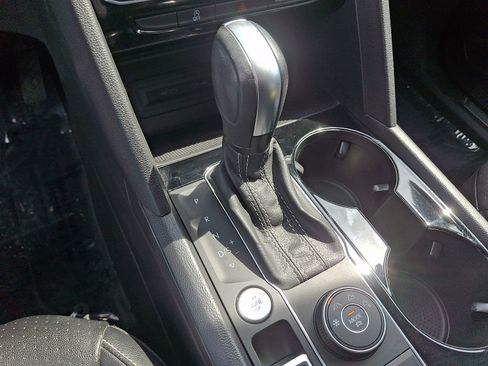 Used 2023 Volkswagen Atlas SE AWD/4WD image 14