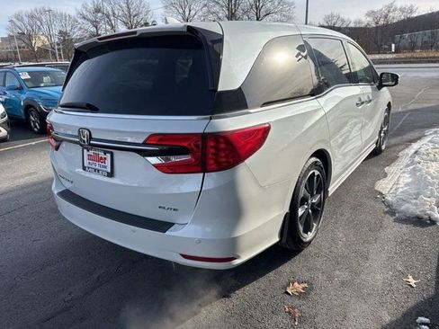 Used 2023 Honda Odyssey Elite image 6
