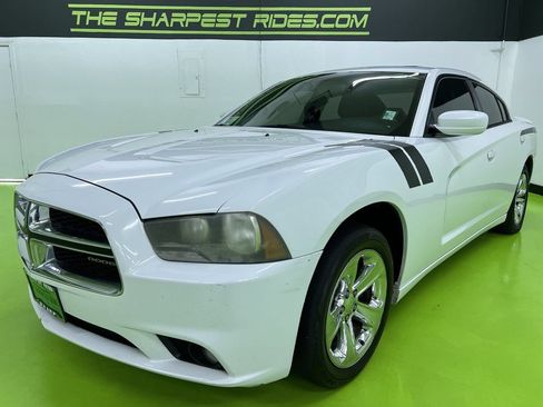 Used 2011 Dodge Charger Rallye RWD image 5