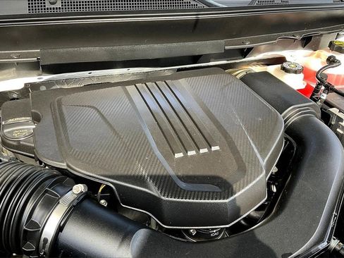 Used 2024 GMC Acadia Elevation image 33