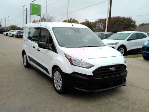 Used 2023 Ford Transit Connect XL image 3