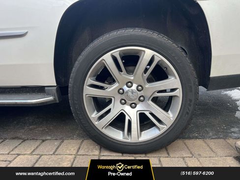 Used 2020 Cadillac Escalade Luxury image 7