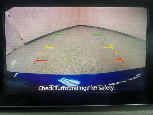 Used 2021 Nissan Versa SV image 22