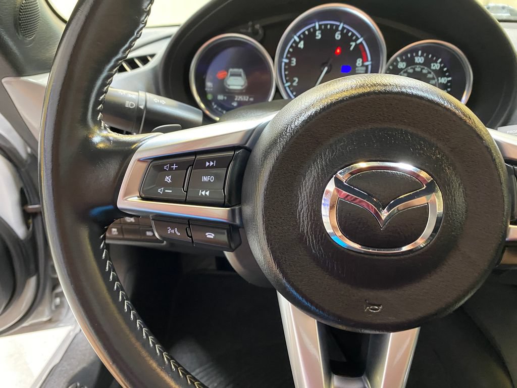 Used 2025 MAZDA MX-5 Miata RF Grand Touring RWD image 28