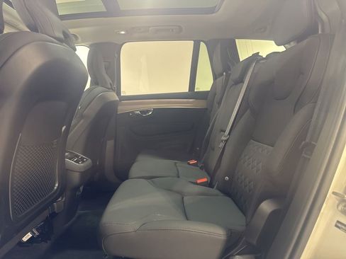 Used 2025 Volvo XC90 B6 Plus AWD/4WD image 22