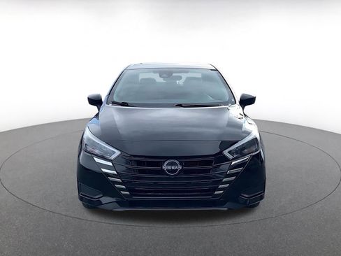 Used 2025 Nissan Versa SV image 4