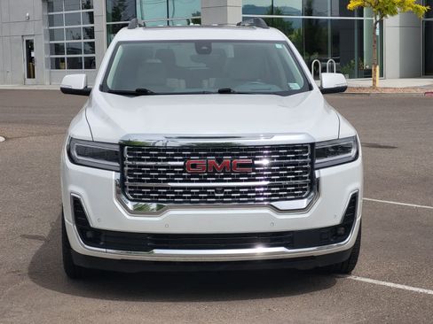 Used 2020 GMC Acadia Denali w/ Technology Package AWD/4WD image 2