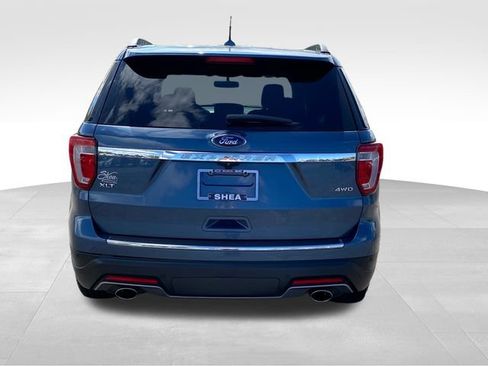 Used 2018 Ford Explorer XLT w/ Equipment Group 201A AWD/4WD image 4