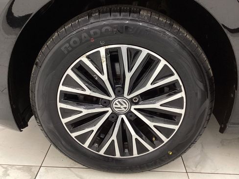 Used 2020 Volkswagen Jetta SE w/ SE Cold Weather Package image 46