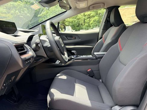 New 2026 Toyota Prius Plug-In Hybrid FWD image 19
