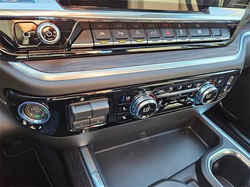 New 2025 GMC Sierra 1500 SLT w/ SLT Premium Plus Package image 24