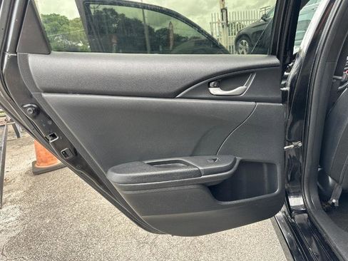 Used 2019 Honda Civic Sport image 14