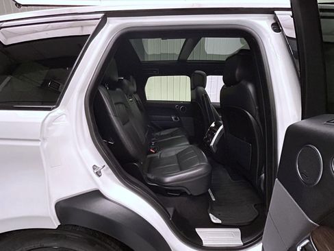 Used 2019 Land Rover Range Rover Sport HSE AWD/4WD image 18