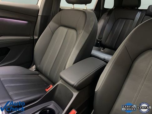 Used 2024 Audi Q4 e-tron Premium Plus w/ Premium Plus image 60