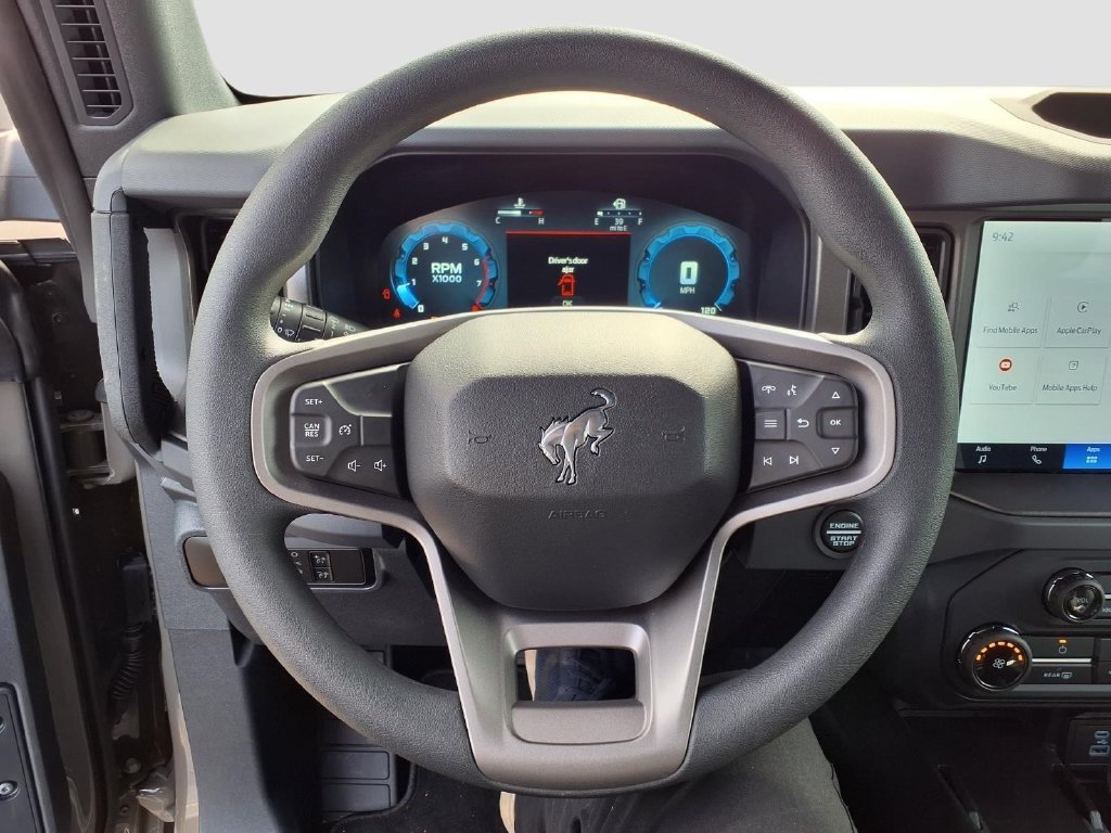 Used 2025 Ford Bronco 4-Door AWD/4WD image 21