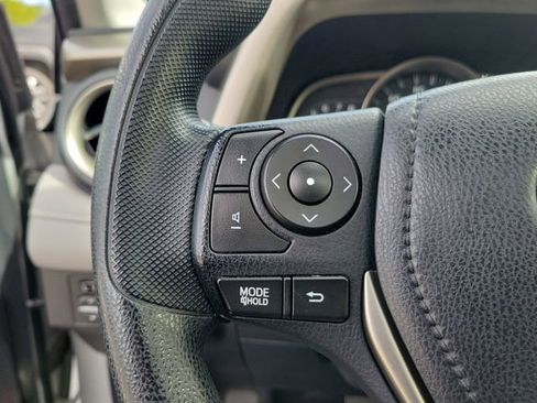 Used 2014 Toyota RAV4 XLE image 21