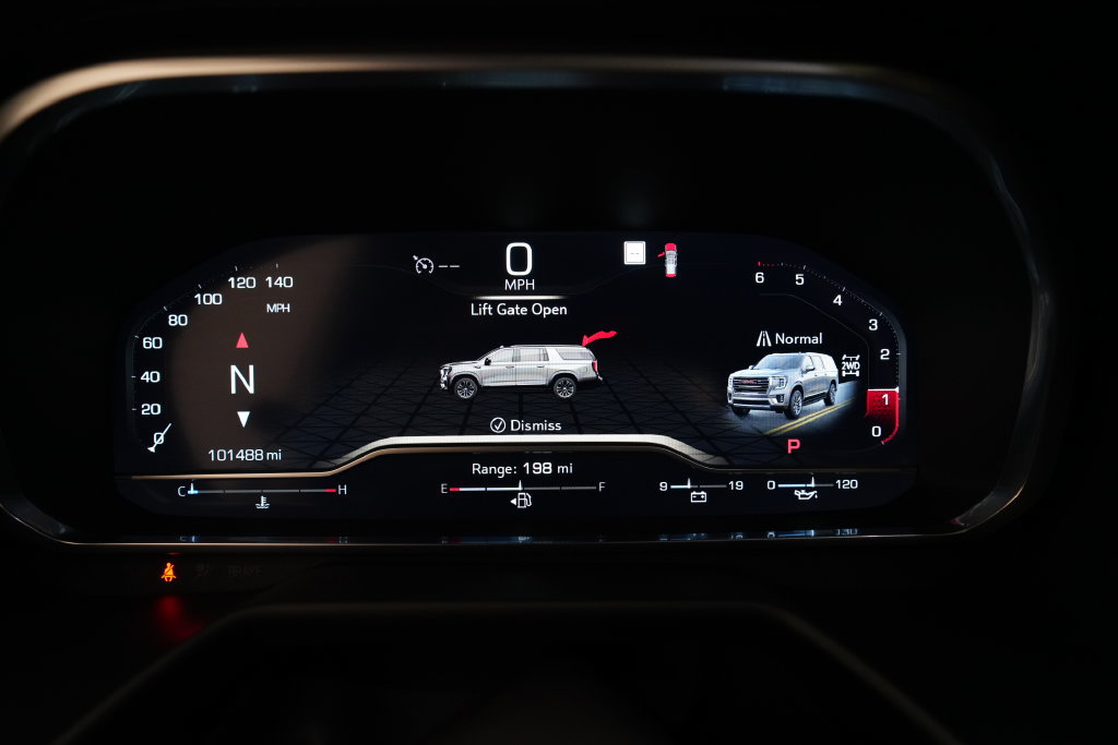 Certified 2023 GMC Yukon AT4 AWD/4WD image 2