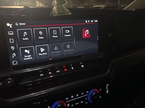 Used 2022 GMC Sierra 1500 SLE image 11