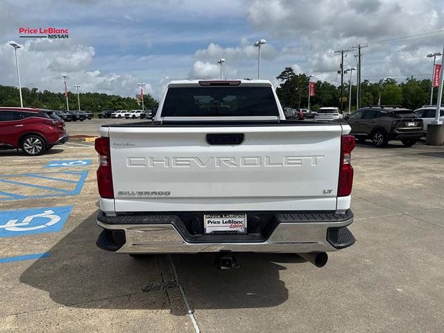 Used 2025 Chevrolet Silverado 2500 LT w/ Convenience Package AWD/4WD image 5