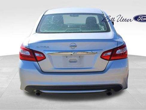 Used 2016 Nissan Altima 2.5 S w/ Power Driver Seat Package image 6