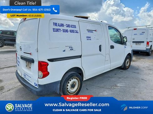 Used 2017 Nissan NV200 S w/ Cruise Control Package image 4