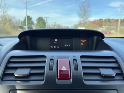 Used 2015 Subaru Forester 2.5i Premium w/ All-Weather Package image 27