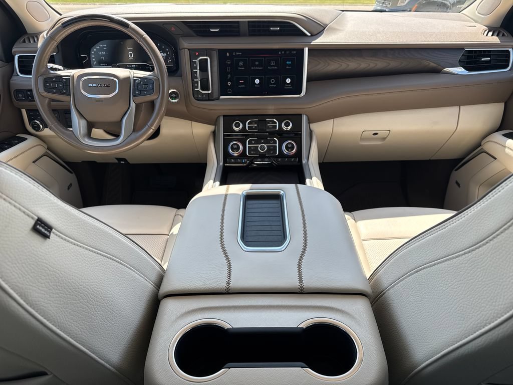 Certified 2023 GMC Yukon XL Denali w/ Denali Reserve Package AWD/4WD image 21