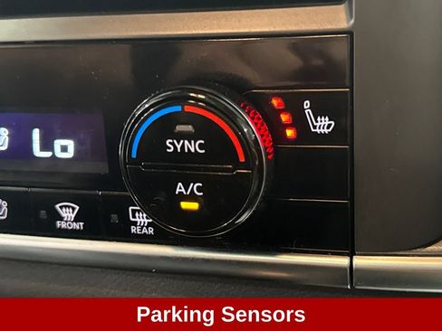 Used 2023 Nissan Rogue SV AWD/4WD image 18