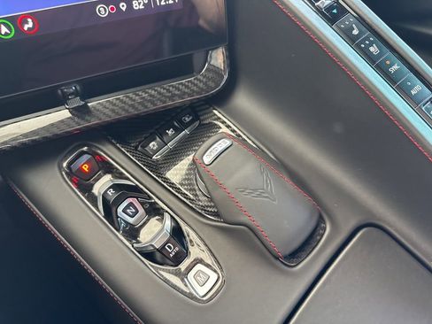 Used 2021 Chevrolet Corvette Stingray Premium Cpe w/ Z51 Performance Package image 28