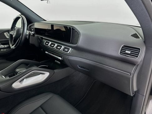 Certified 2025 Mercedes-Benz GLE 350 4MATIC image 32