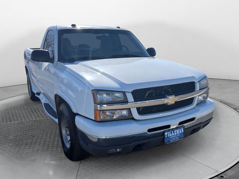 Used 2004 Chevrolet Silverado 1500 LS w/ Light Duty Power Package AWD/4WD image 3