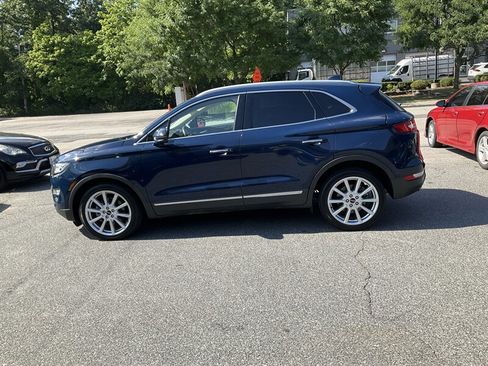Used 2019 Lincoln MKC Reserve FWD image 8