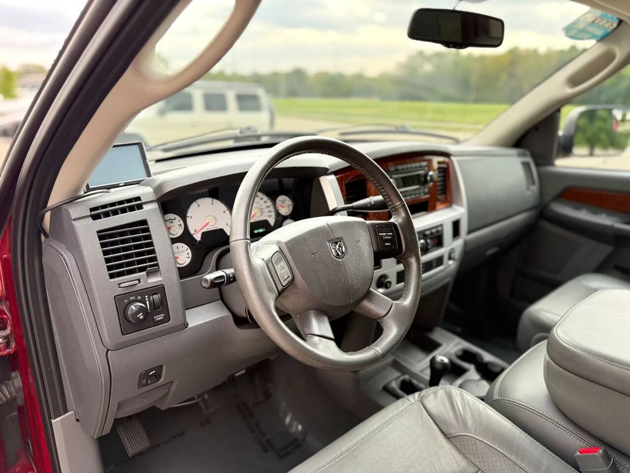 Used 2007 Dodge Ram 2500 Truck Laramie w/ Trailer Tow Group AWD/4WD image 11