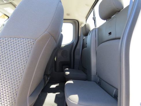 Used 2019 Nissan Frontier SV RWD image 13