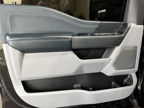 Used 2023 Ford F250 Limited w/ FX4 Off-Road Package image 14