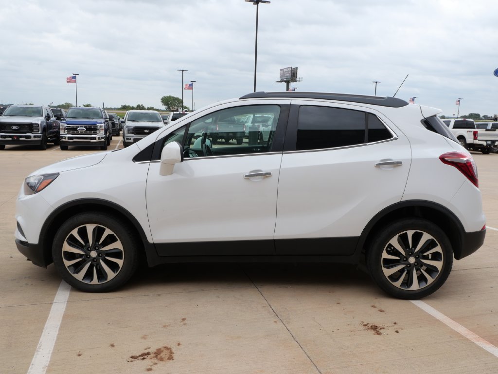 Used 2021 Buick Encore Preferred FWD image 3