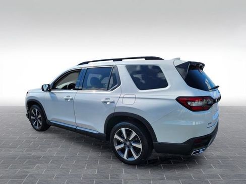Used 2025 Honda Pilot Elite image 5