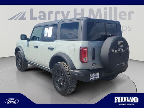 Used 2024 Ford Bronco Black Diamond AWD/4WD image 3